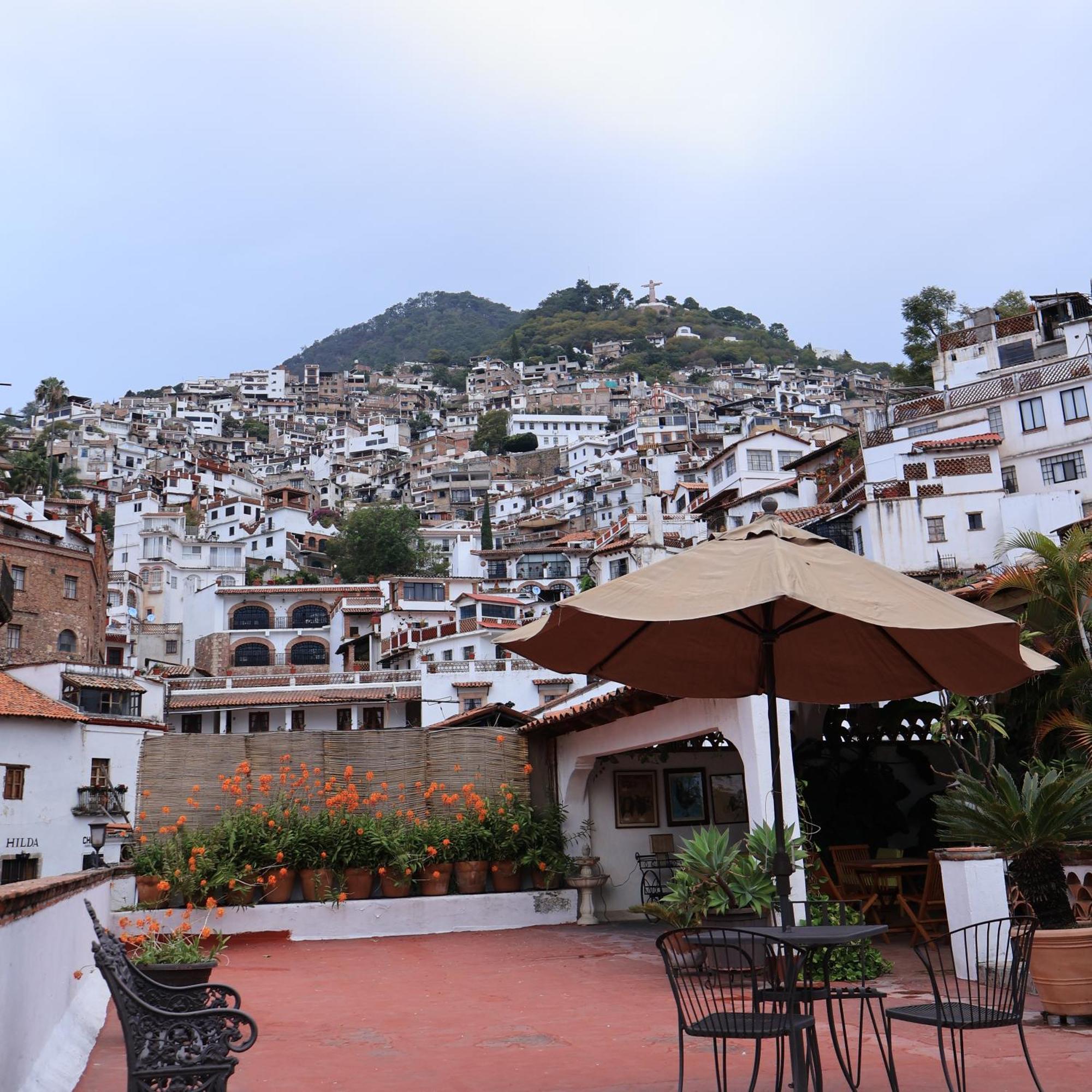 Hotel Los Arcos Taxco Extérieur photo